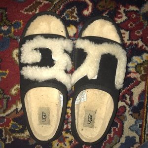 Ugg slides